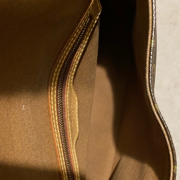 💯 Louis Vuitton purse BUNDLE like new with dust bag and teddy bear keychain - Picture 11 of 16